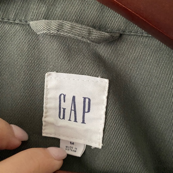 Gap Utility Jacket - Picture 2 of 3